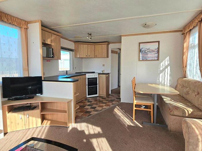 2 Bedroom Bungalow To Rent In West Fork Place, Farnham Road, Liss, GU33