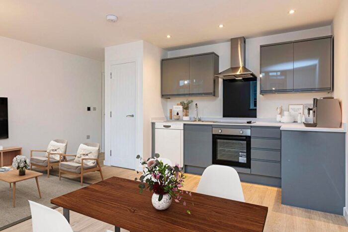 1 Bedroom Apartment To Rent In Cliff Road, Nottingham, NG1