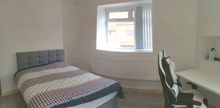 4 Bedroom Terraced House To Rent In Spring Terrace, Swansea, SA1