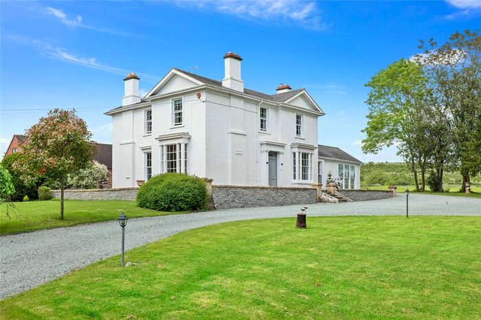 6 Bedroom Detached House For Sale In Chadbury, Evesham, Worcestershire, WR11