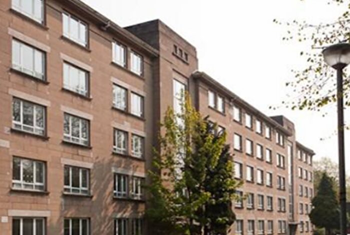 3 Bedroom Flat To Rent In , Lowther Terrace, G12