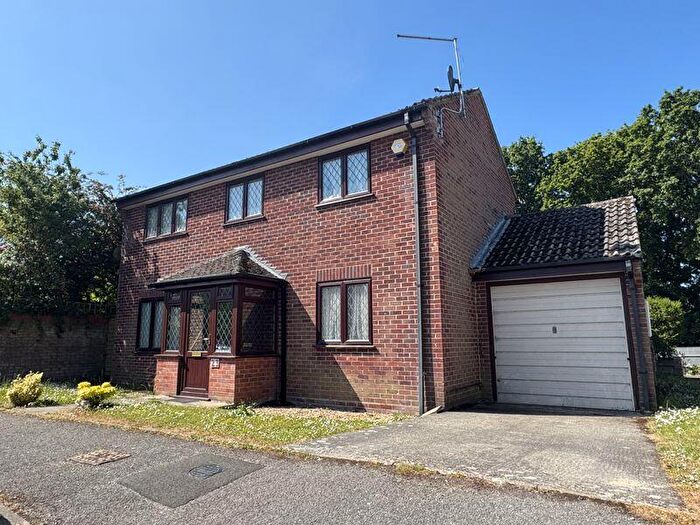3 Bedroom Detached House For Sale In Sherford Close, Northmoor, Wareham, BH20