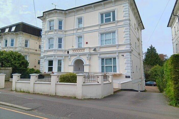 1 Bedroom Flat To Rent In Upper Grosvenor Road, Tunbridge Wells, TN1