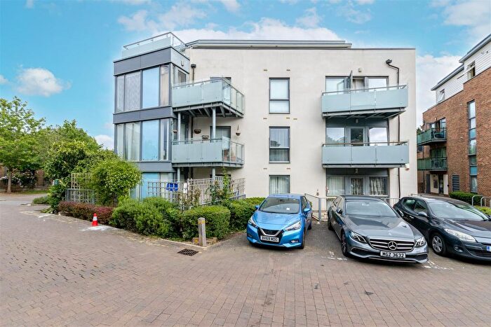 2 Bedroom Flat For Sale In Caulfield Gardens, Pinner, HA5