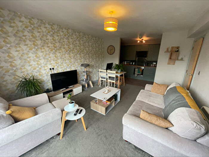 2 Bedroom Flat To Rent In Taylforth Close, Walton, L9