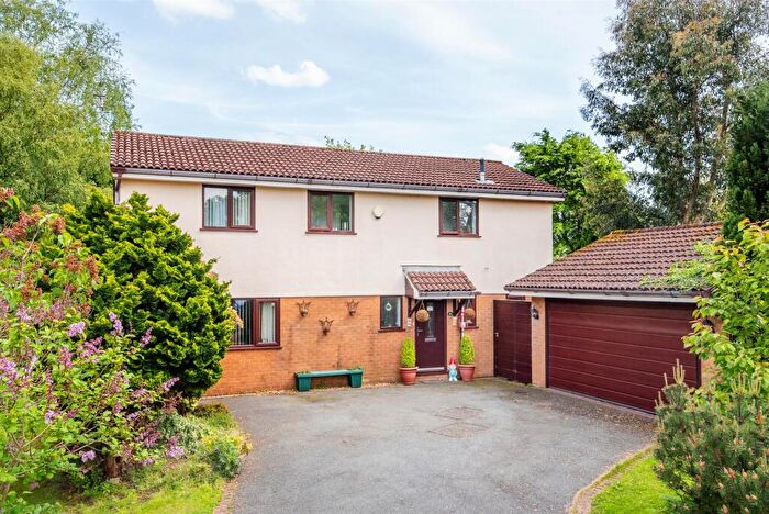 4 Bedroom Detached House For Sale In The Beeches, Bolton, BL1
