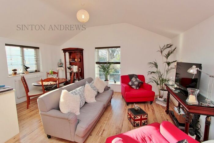 2 Bedroom Terraced House To Rent In Westbury Road, Ealing, W5