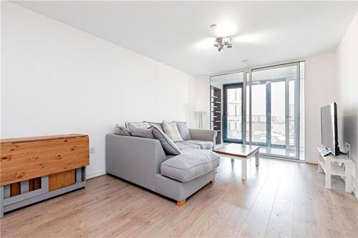 1 Bedroom Flat To Rent In Stratford Plaza, London, E15