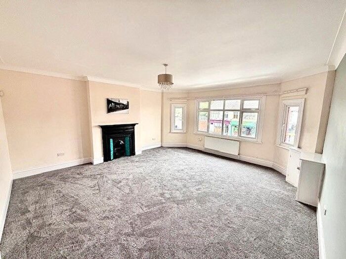 2 Bedroom Property To Rent In Woodchurch Road, Birkenhead, CH42