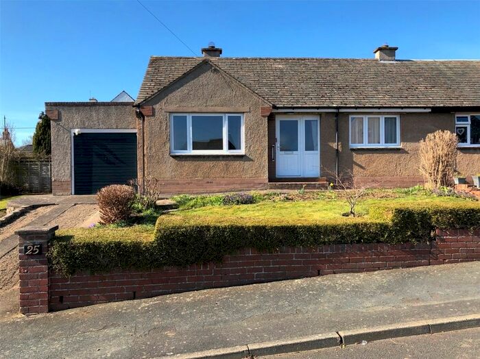 2 Bedroom Bungalow For Sale In Fairfield Crescent, Oakwood, Hexham, Northumberland, NE46