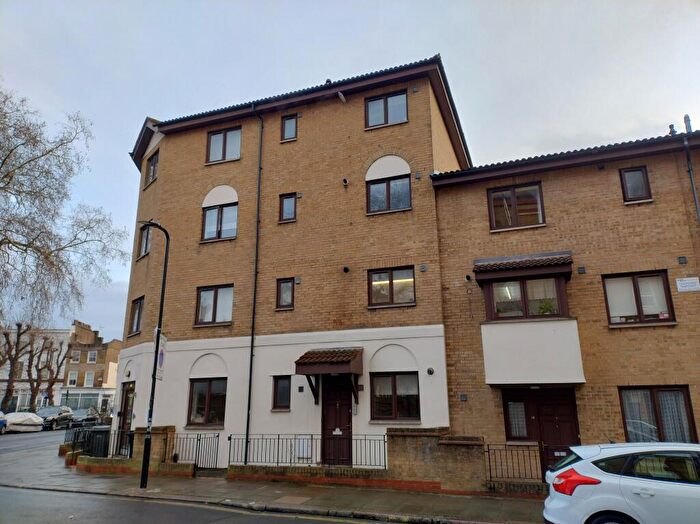 1 Bedroom Flat For Sale In Farrier Street, London, NW1