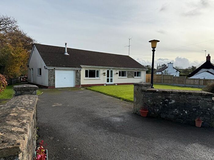 3 Bedroom Bungalow For Sale In Pennant, Llanon, SY23