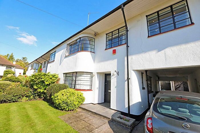 4 Bedroom Semi Detached House For Sale In Ossulton Way, Hampstead Garden Suburb, N2