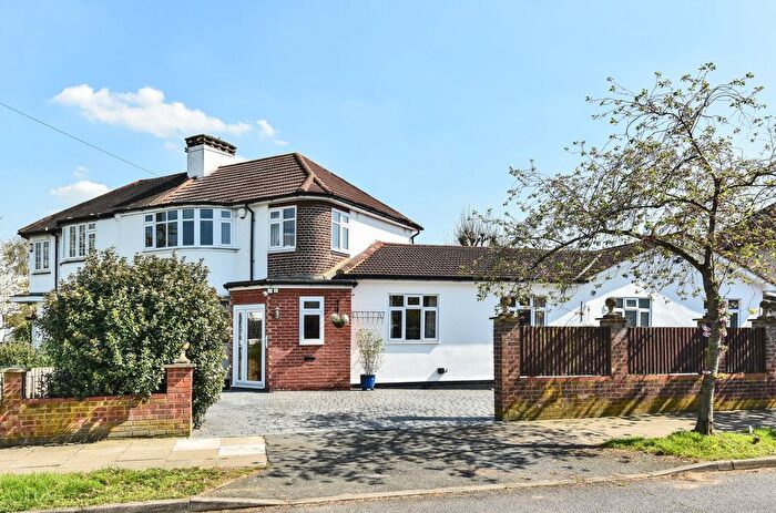 4 Bedroom Semi-detached House For Sale In Holmdale Road, Chislehurst, BR7