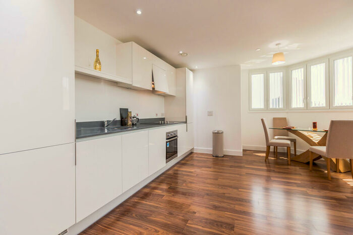 2 Bedroom Apartment To Rent In Hagley Road, B16