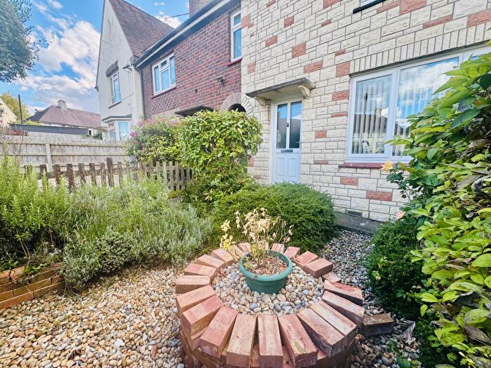 2 Bedroom House To Rent In Priory Road, Wellingborough, NN8