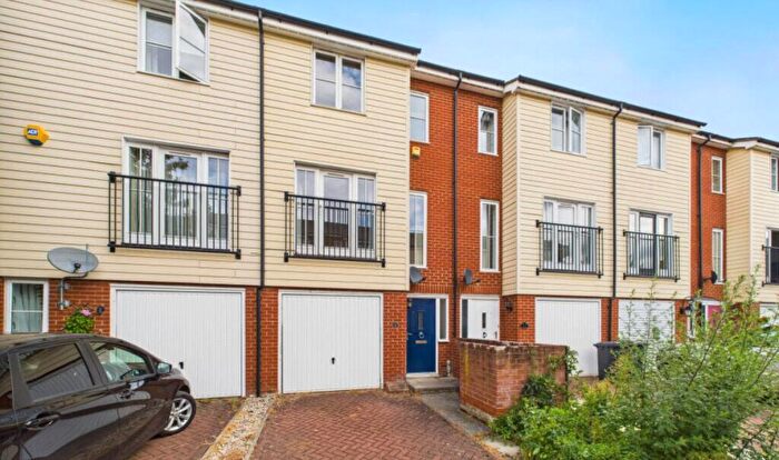 4 Bedroom Terraced House To Rent In Priory Gardens, CO10