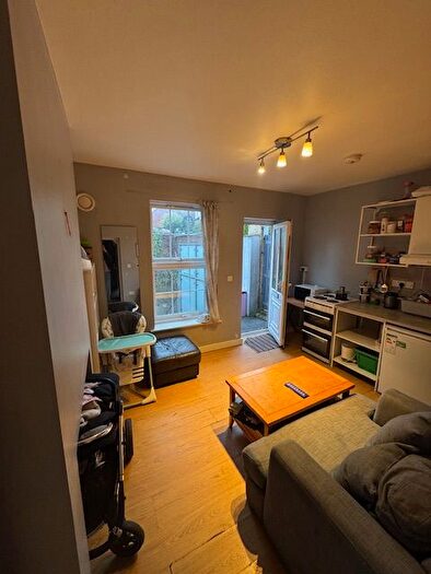 1 Bedroom Flat To Rent In Southcliff Road, Southampton, SO14