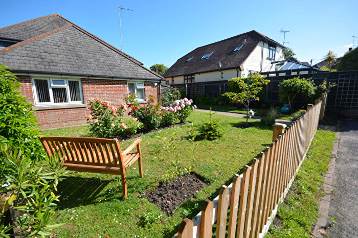 1 Bedroom Apartment For Sale In The Laurels, Macaulay Road, Poole, Dorset, BH18 - Photo 2