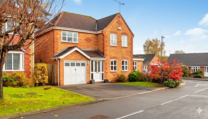 4 Bedroom Detached House For Sale In Pencraig Close, Kenilworth, Warwickshire, CV8