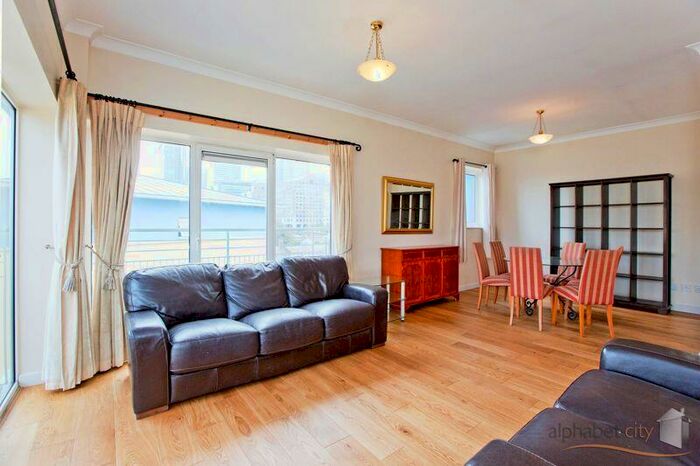 2 Bedroom Apartment To Rent In Kelly Court, Premiere Place, Isle Of Dogs, E14