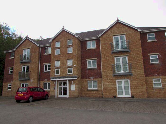 2 Bedroom Flat To Rent In Maes Dewi Pritchard, Brackla, Bridgend, CF31