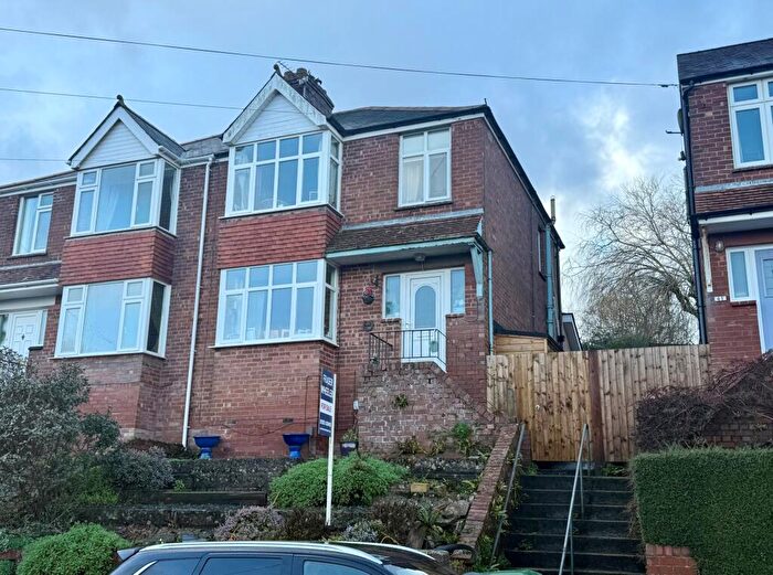 3 Bedroom Semi Detached House For Sale In Cowick Hill, St Thomas, EX2