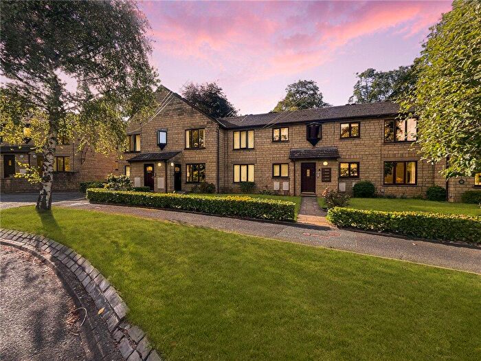 1 Bedroom Apartment For Sale In North Grove Court, Wetherby, West Yorkshire, LS22