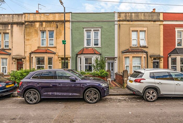 2 Bedroom Terraced House For Sale In Franklyn Street, Bristol, BS2