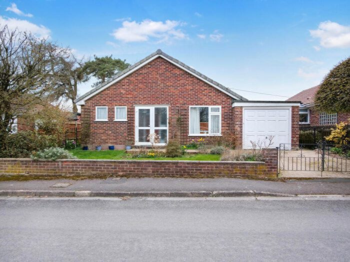 3 Bedroom Bungalow For Sale In Butts Mead, Shaftesbury - No Onward Chain, SP7