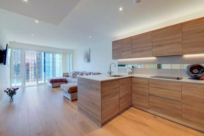 2 Bedroom Flat To Rent In Norton House, Woolwich, London, SE18