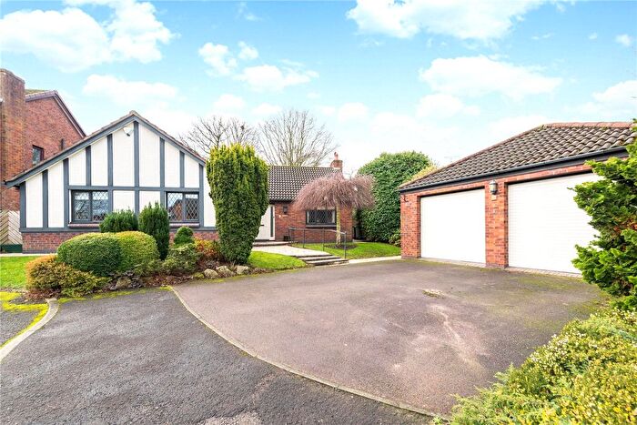 3 Bedroom Bungalow For Sale In Repton Close, High Legh, Knutsford, Cheshire, WA16