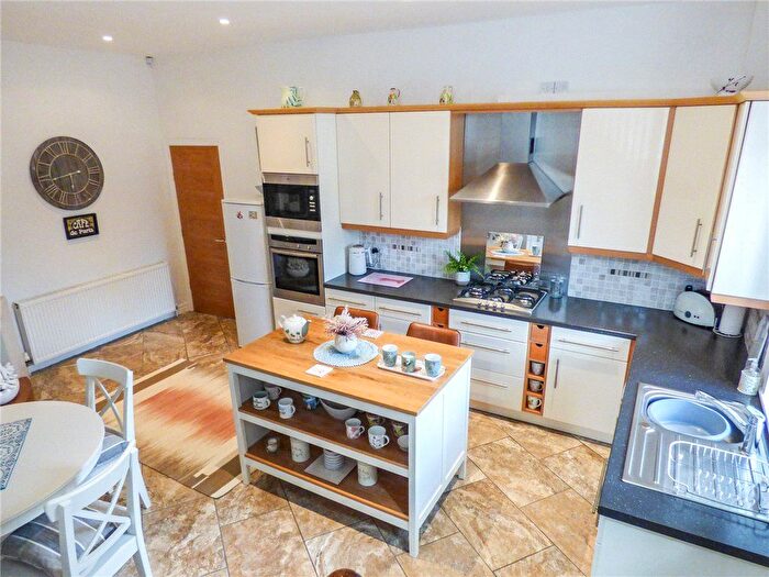 3 Bedroom End Of Terrace House For Sale In Cartmel Lane, Steeton, Keighley, West Yorkshire, BD20
