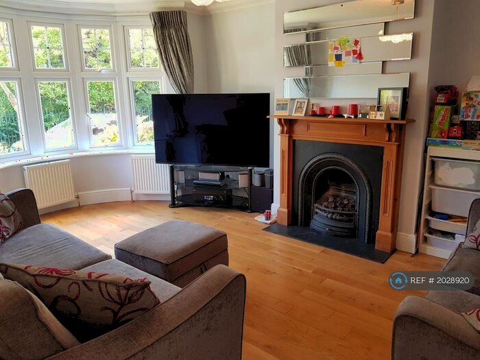 3 Bedroom Semi-Detached House To Rent In The Ridgeway, Croydon, CR0