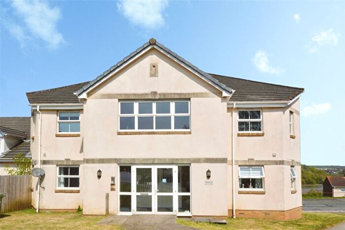 2 Bedroom Flat For Sale In West Malling Avenue, Plymouth, Devon, PL5