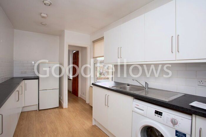 1 Bedroom Flat To Rent In Quicks Road, Wimbledon SW19