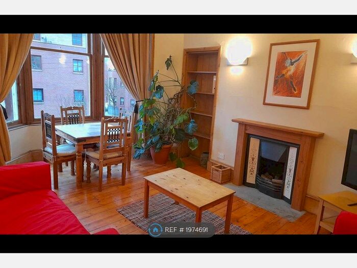 2 Bedroom Flat To Rent In Oban Drive, Glasgow, G20