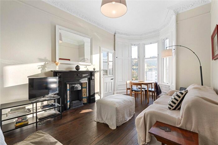 1 Bedroom Apartment For Sale In Dalziel Place, Meadowbank, Edinburgh, EH7