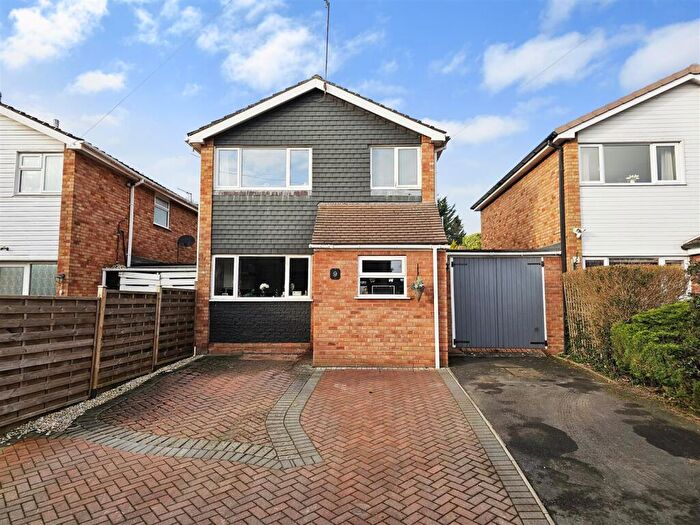 3 Bedroom Detached House For Sale In Lodge Close, Bewdley, Worcestershire, DY12