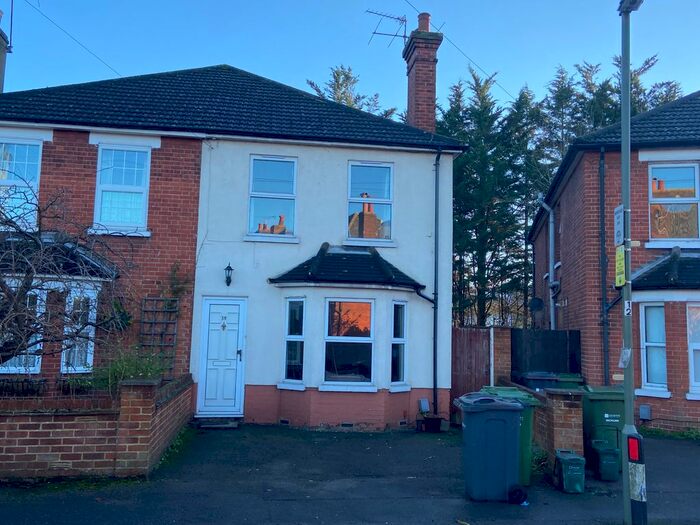 4 Bedroom Semi-Detached House To Rent In Weston Road, Guildford, GU2