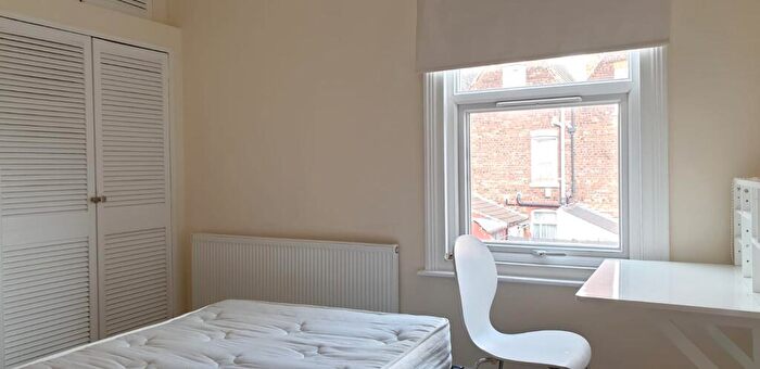 5 Bedroom Terraced House To Rent In Arboretum Avenue, LN2