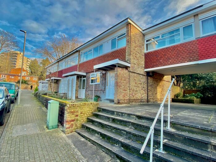 4 Bedroom Terraced House To Rent In Ringwood Gardens, London SW15