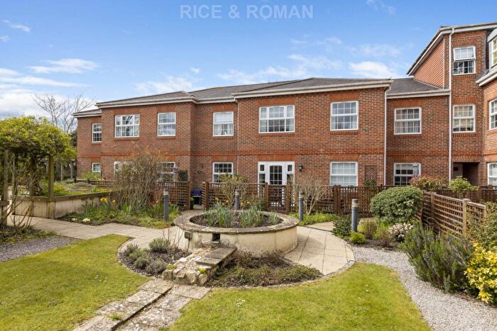 2 Bedroom Retirement Property For Sale In London Road, Camberley, GU15