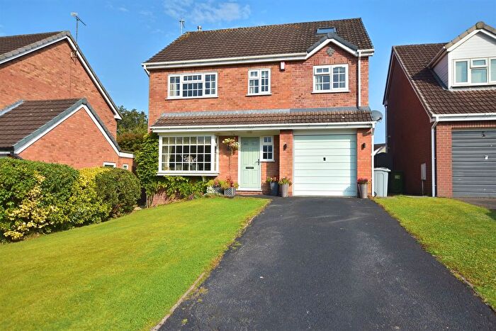 4 Bedroom Detached House For Sale In Lochmaben Close, Holmes Chapel, CW4