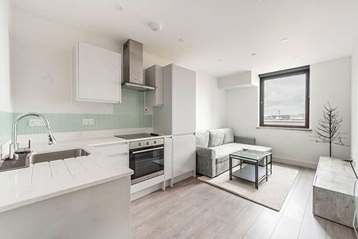 1 Bedroom Flat To Rent In Kymberley Road, Harrow, Harrow, HA1