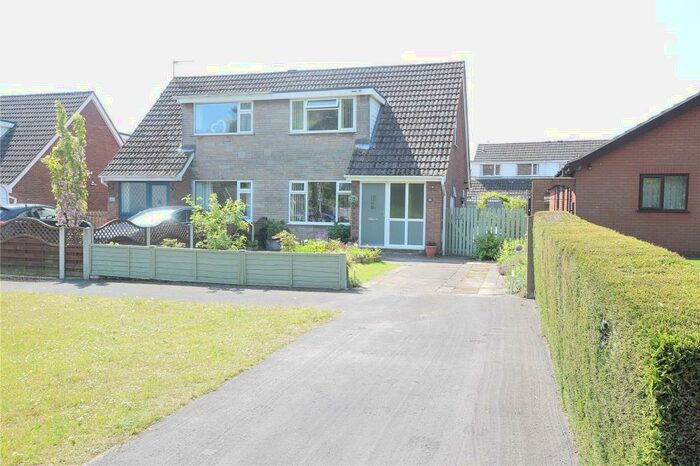 2 Bedroom Semi-Detached House For Sale In Town Hill Drive, Broughton, DN20