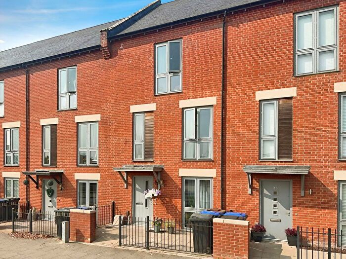 4 Bedroom Terraced House For Sale In The Square, Upton, Northampton, NN5