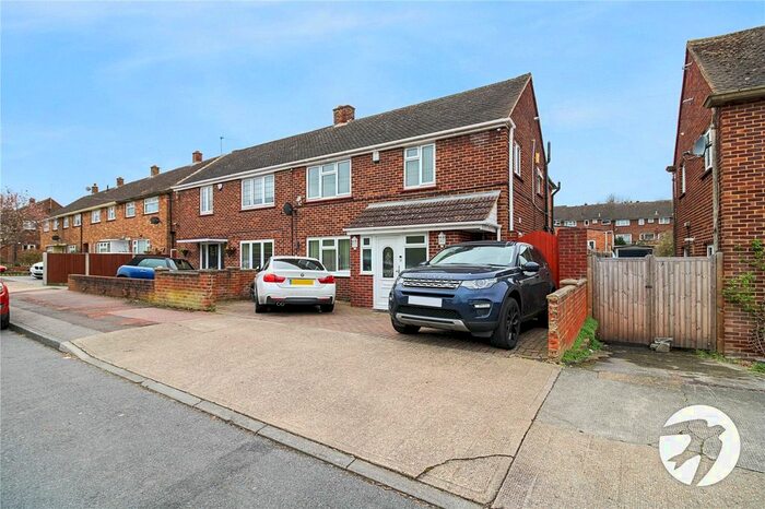 4 Bedroom Semi-Detached House To Rent In Franklin Road, Gravesend, Kent, DA12