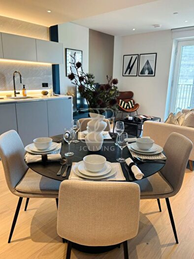 1 Bedroom Flat To Rent In London, W12