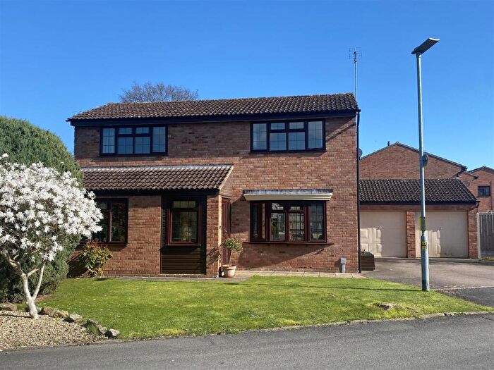 3 Bedroom Detached House For Sale In Pennine Close, Kings Acre, Hereford, HR4
